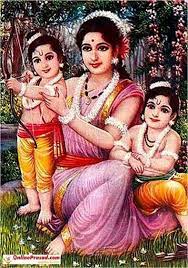 Niets is sterker dan de zegen van uw moeder. Uw moeder straalt altijd zuivere liefde.